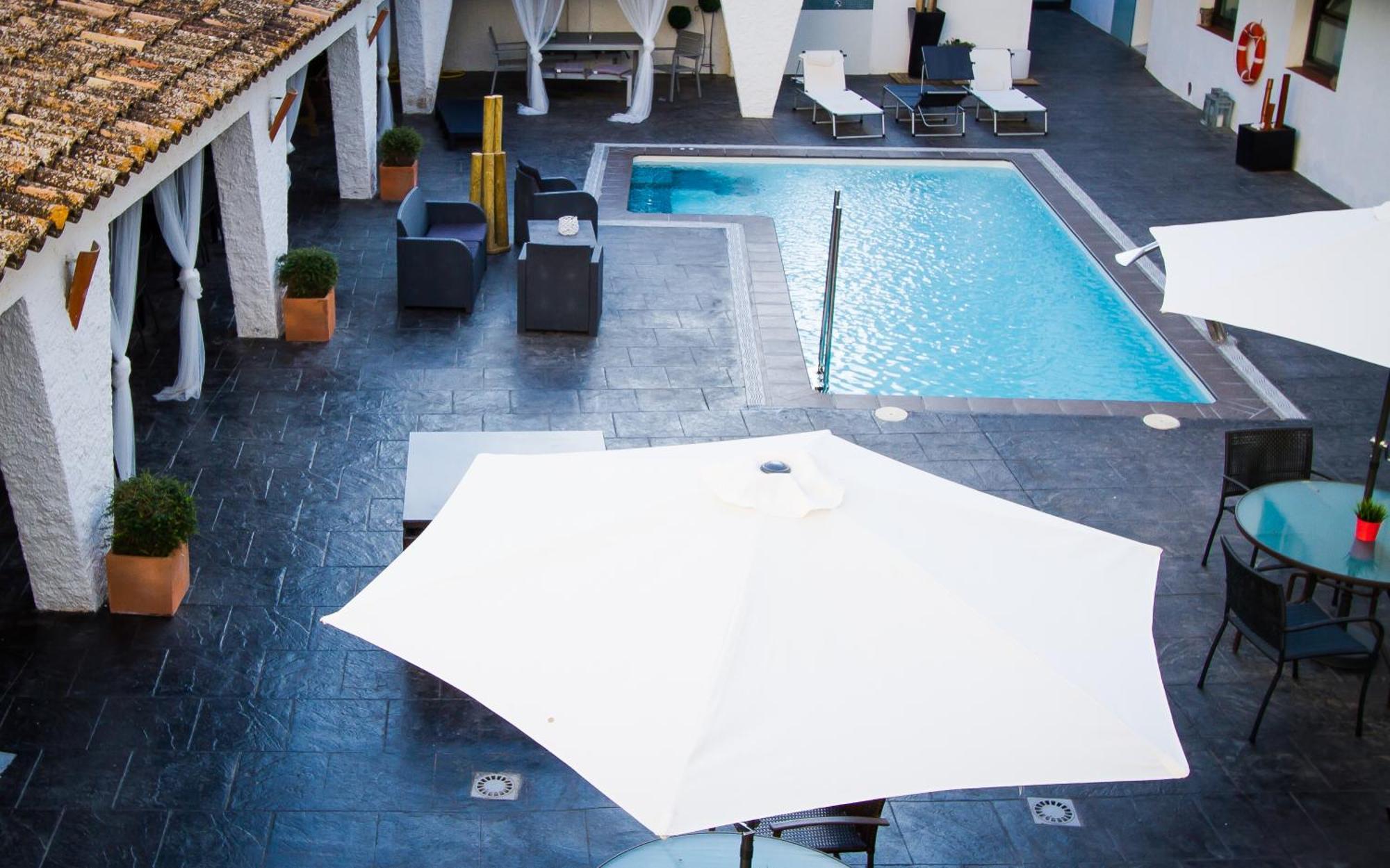 Hotel Salome Calafell Zewnętrze zdjęcie