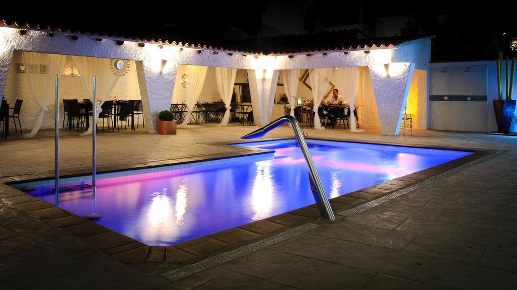Hotel Salome Calafell Zewnętrze zdjęcie
